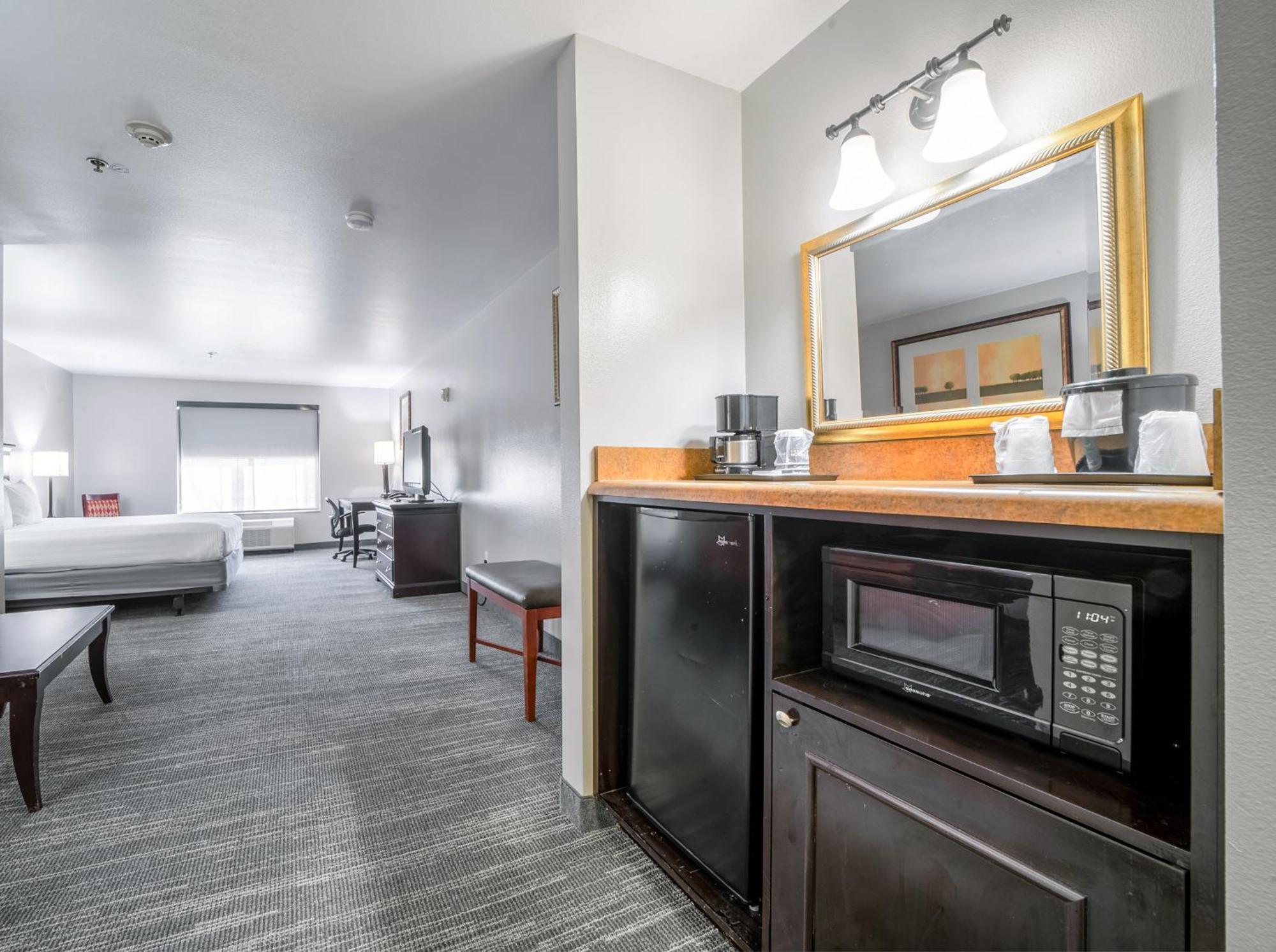 Country & By Radisson, At Mills, Ca 3* Ontario