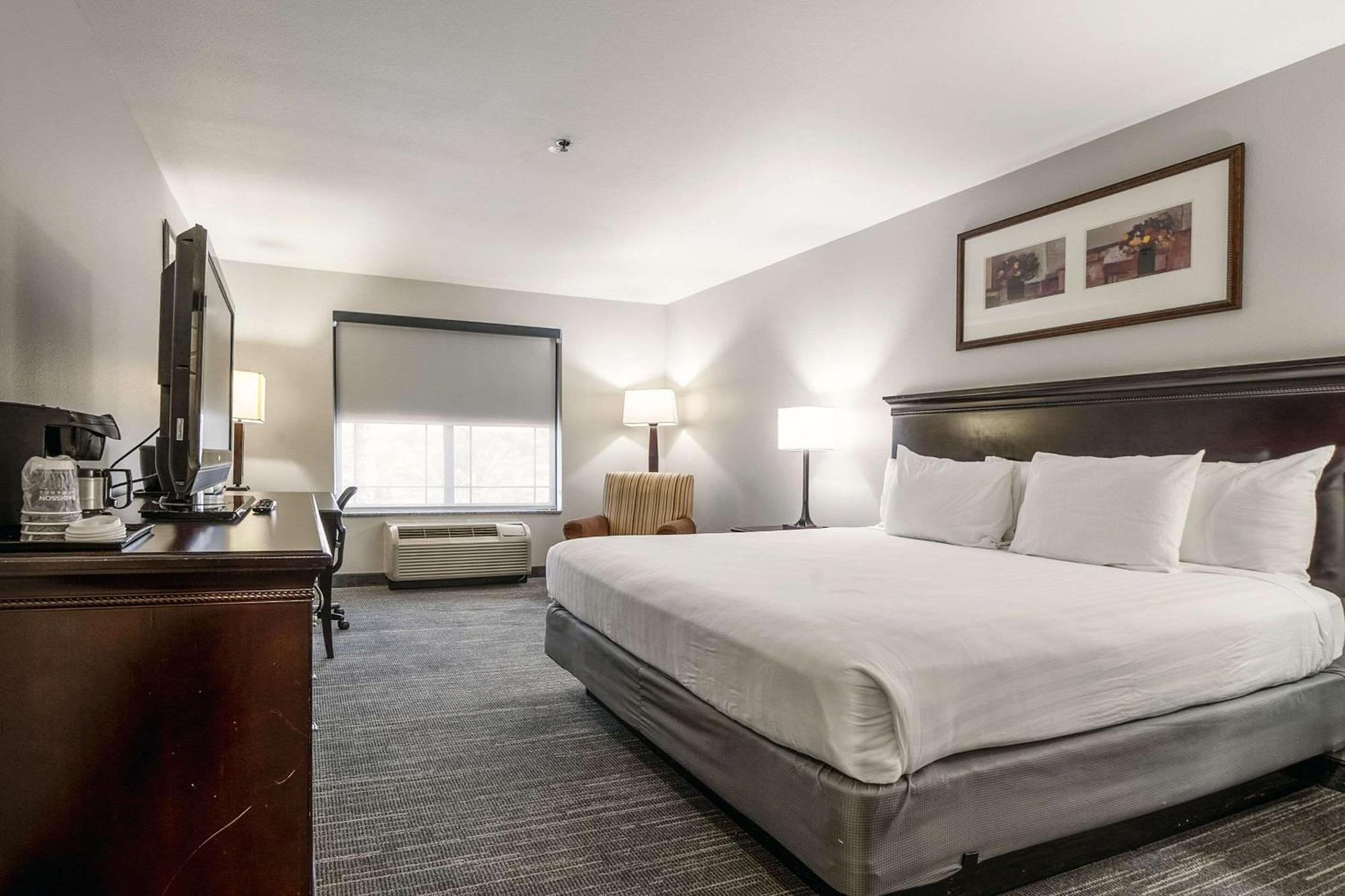 Country & By Radisson, At Mills, Ca Hotel Ontario
