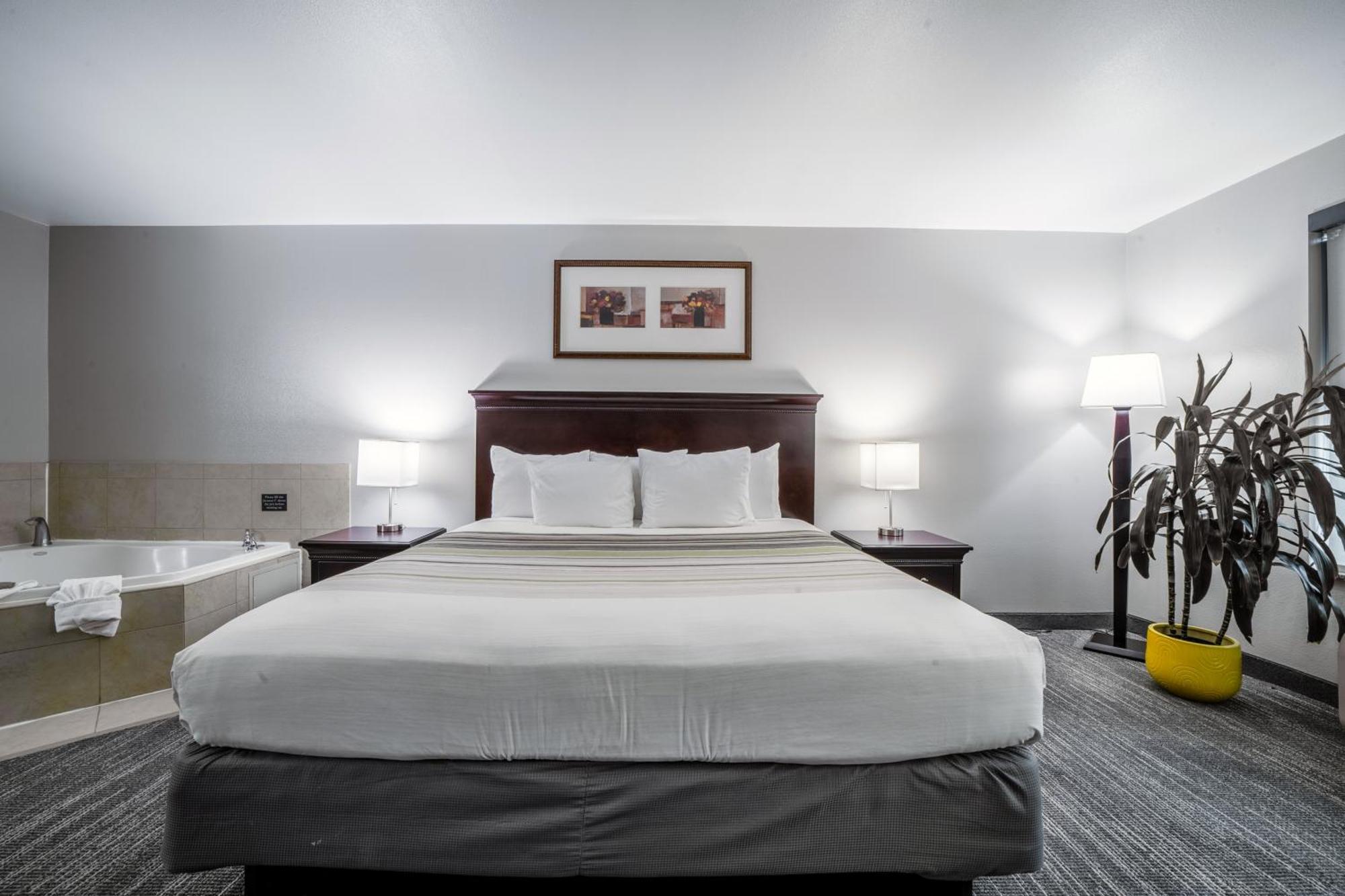 Country & By Radisson, At Mills, Ca Hotel 3*