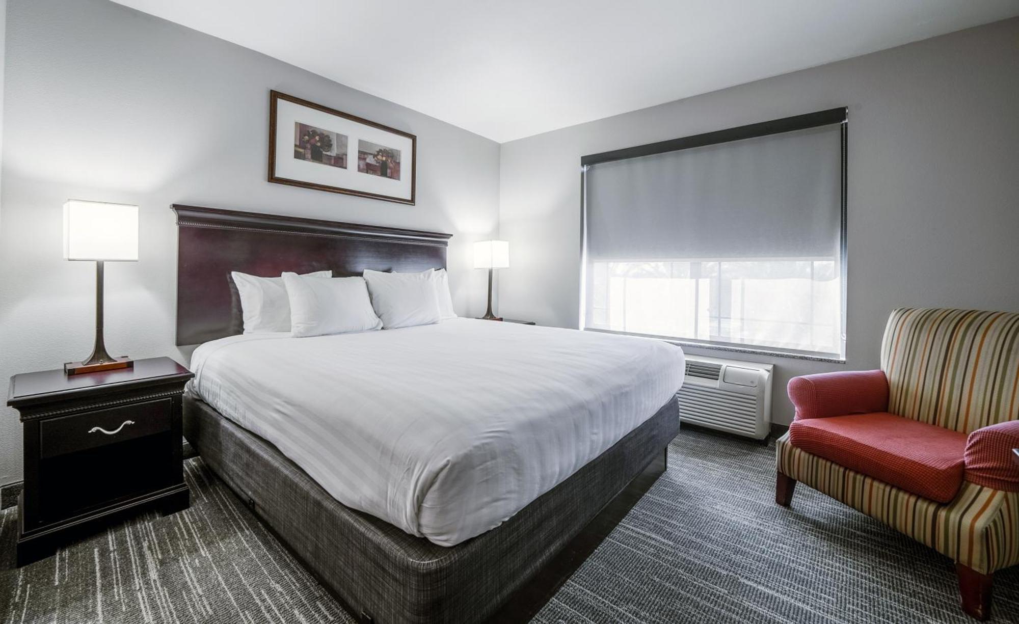 Country & By Radisson, At Mills, Ca Hotel 3*